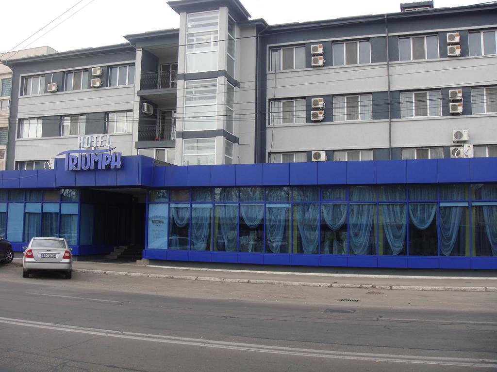 Hotel Triumph Brăila Екстериор снимка