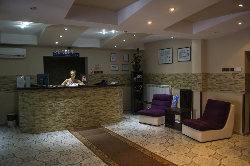 Hotel Triumph Brăila Екстериор снимка