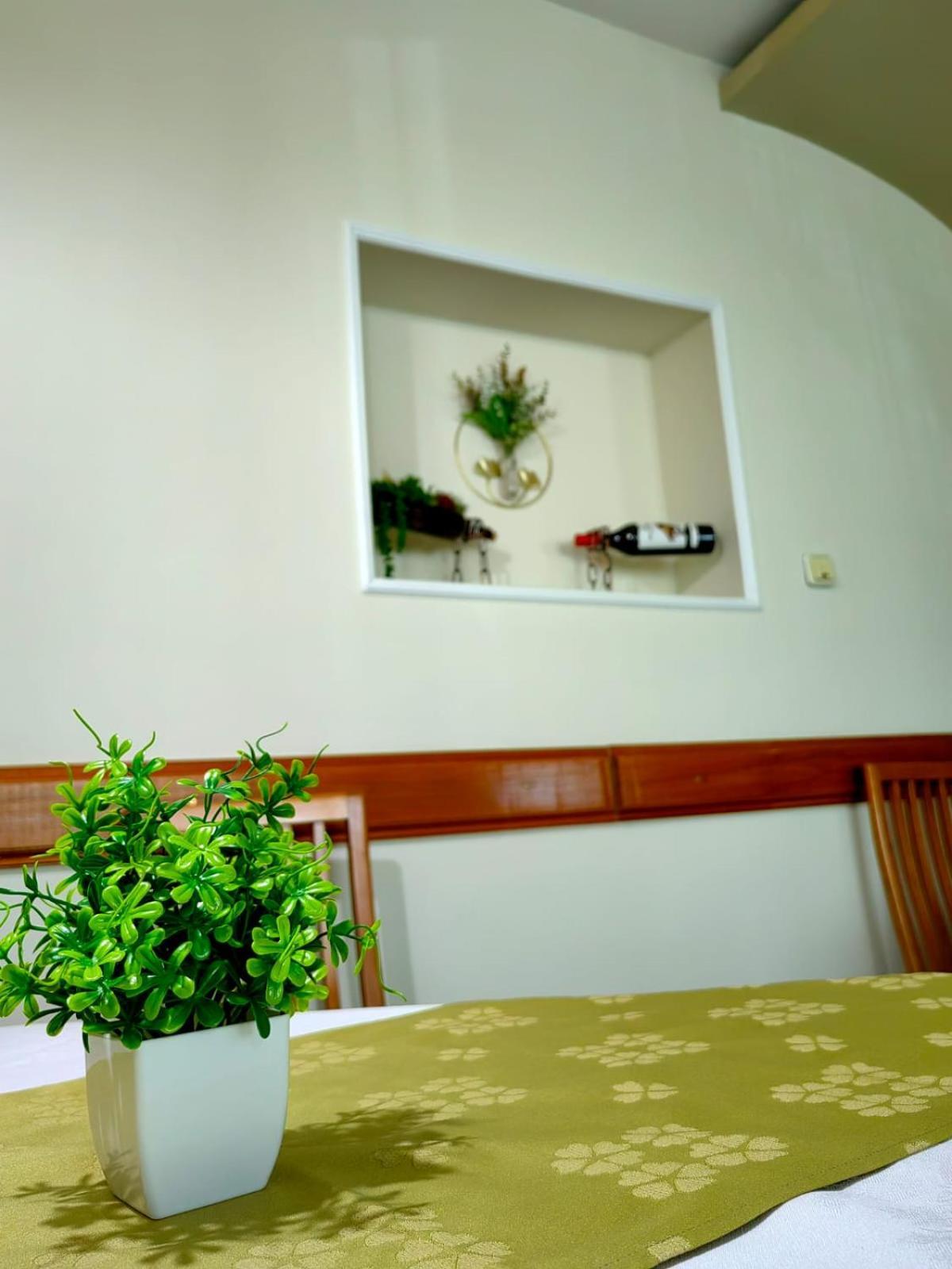Hotel Triumph Brăila Екстериор снимка
