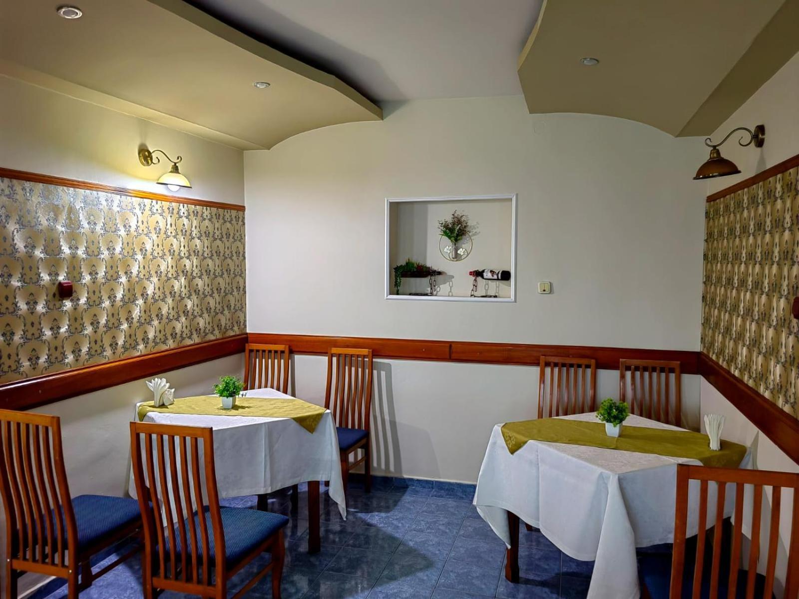 Hotel Triumph Brăila Екстериор снимка