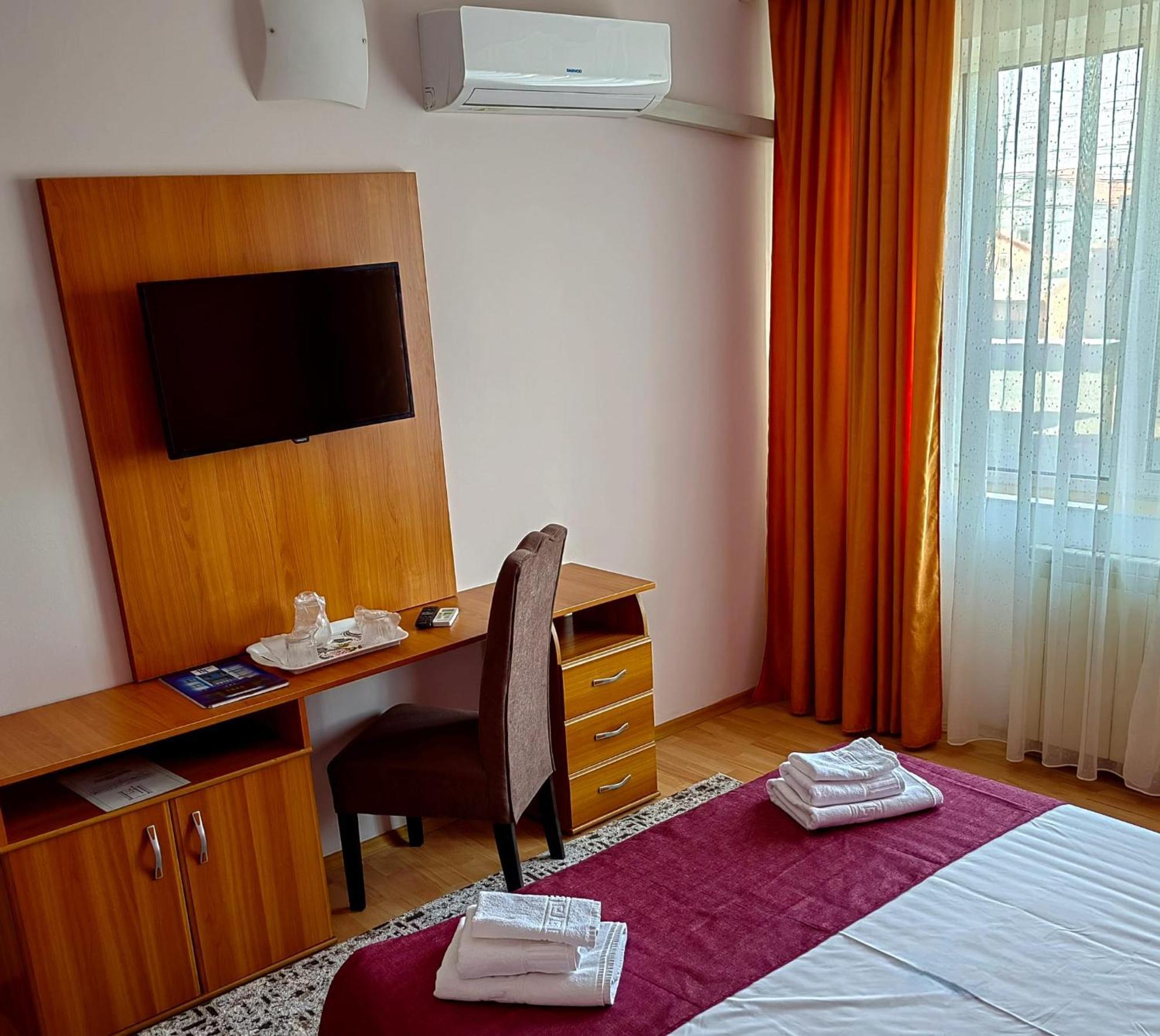 Hotel Triumph Brăila Екстериор снимка
