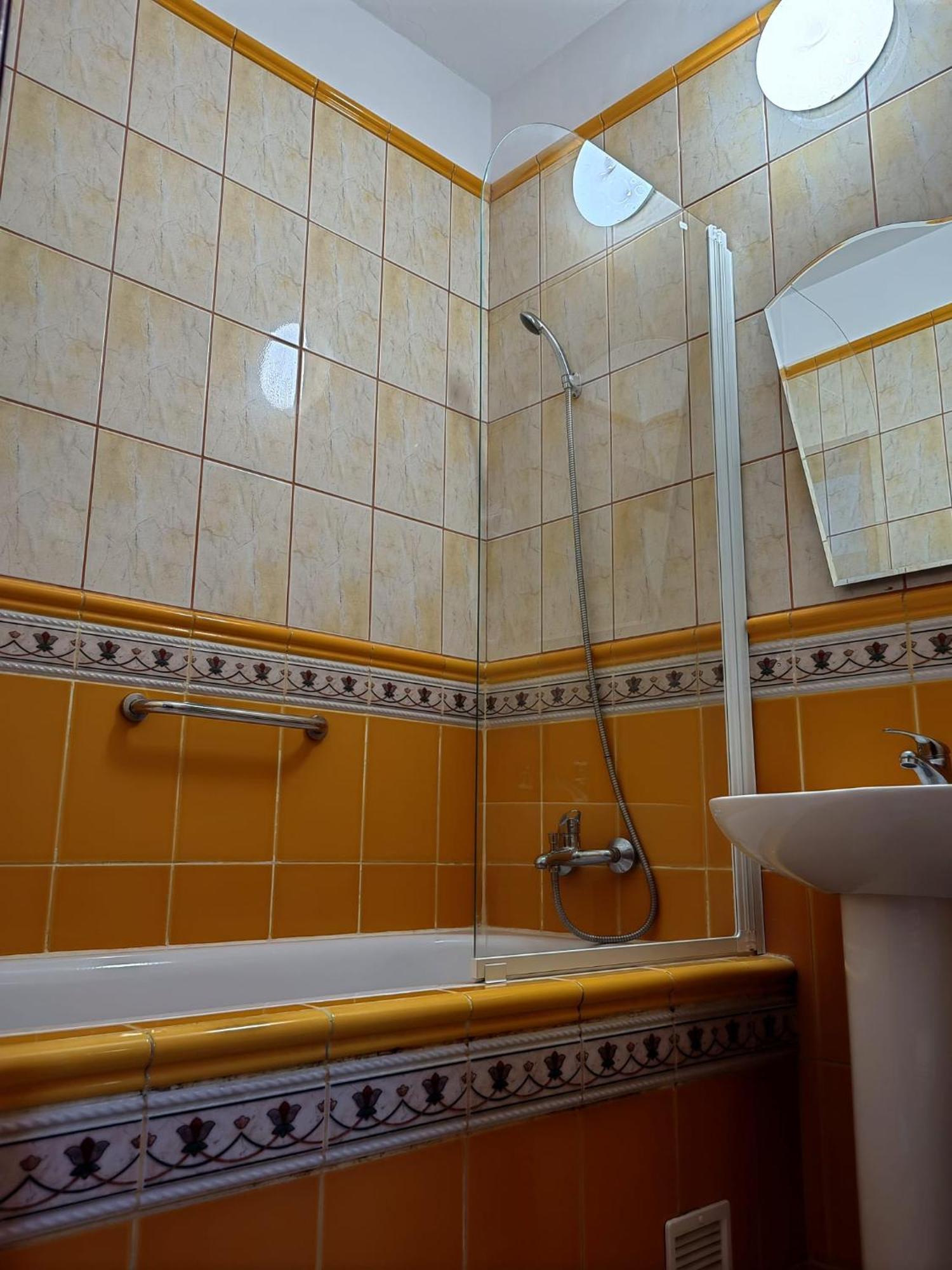 Hotel Triumph Brăila Екстериор снимка