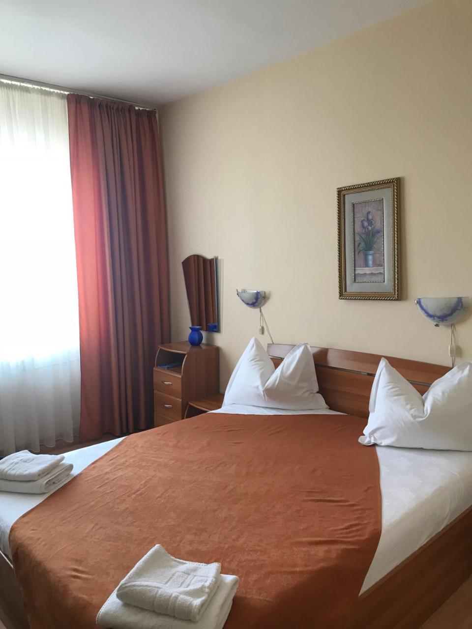 Hotel Triumph Brăila Екстериор снимка