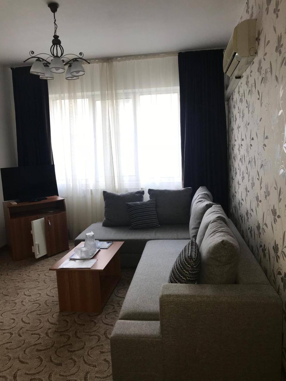 Hotel Triumph Brăila Екстериор снимка